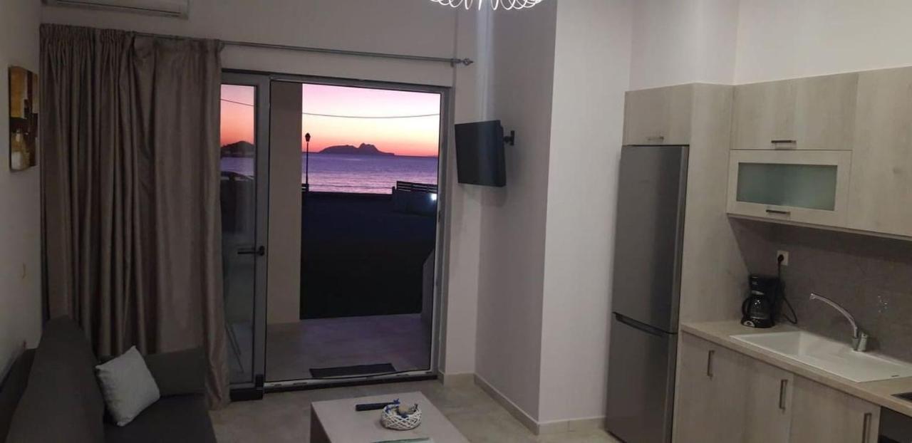 Coral Sea Apartment Kokkinos Pirgos Exterior foto